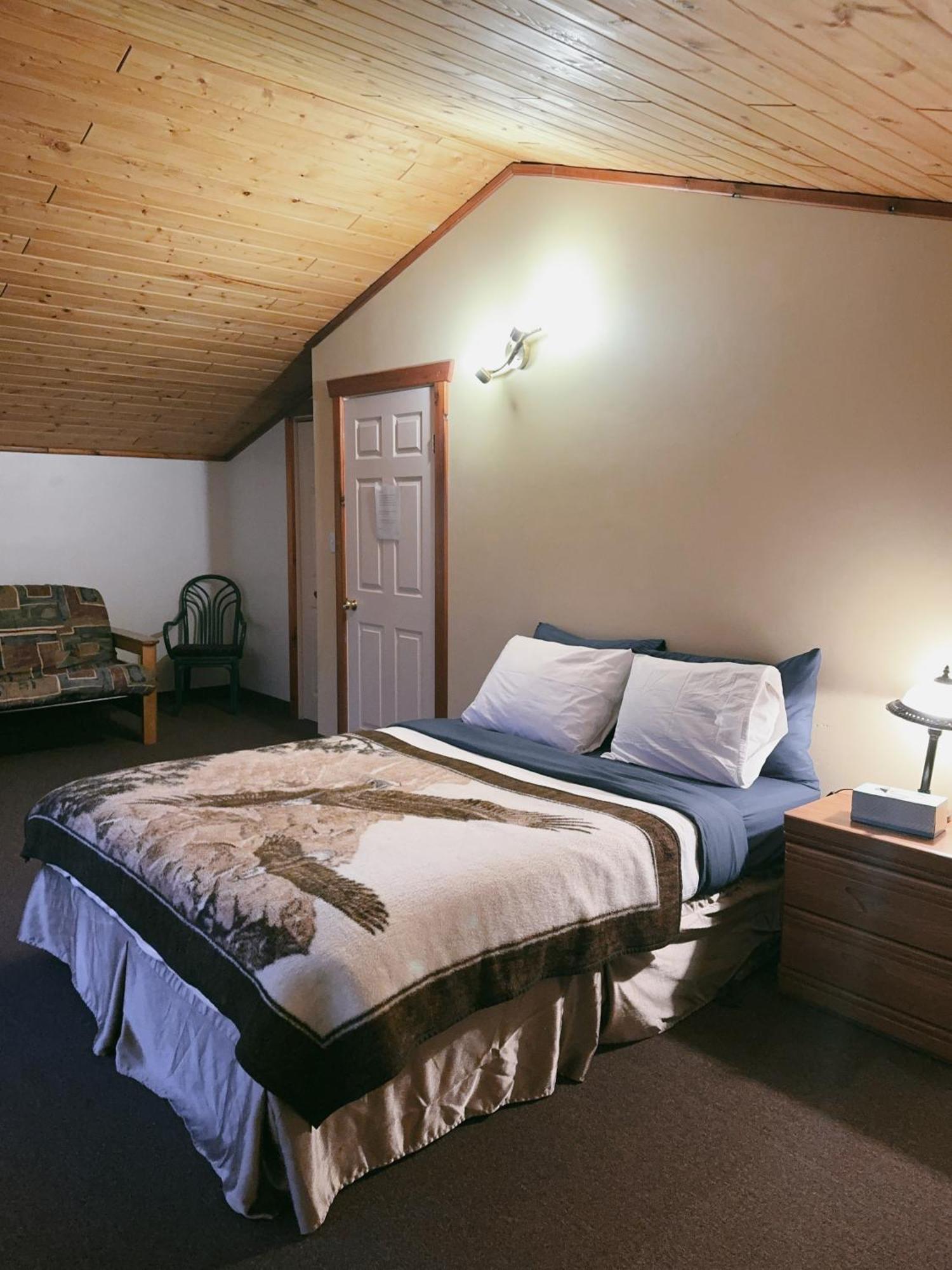 גולדן Alpine Meadows Lodge מראה חיצוני תמונה